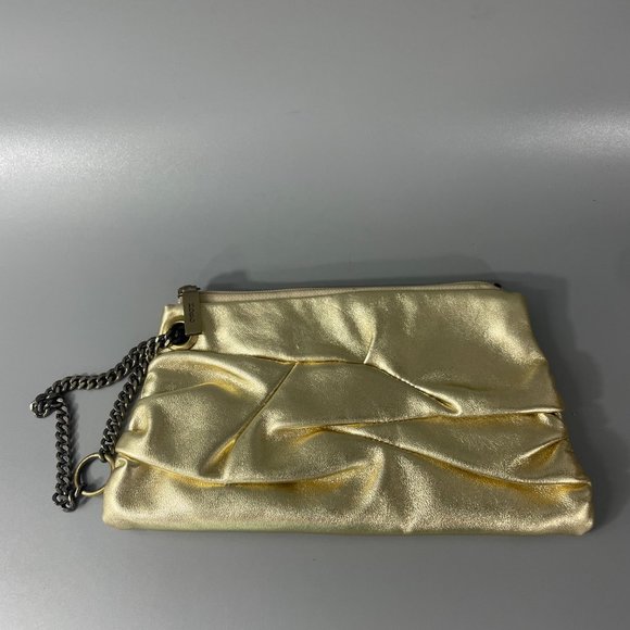 Hobo Vida Wristlet - Gold Filigree Exotic